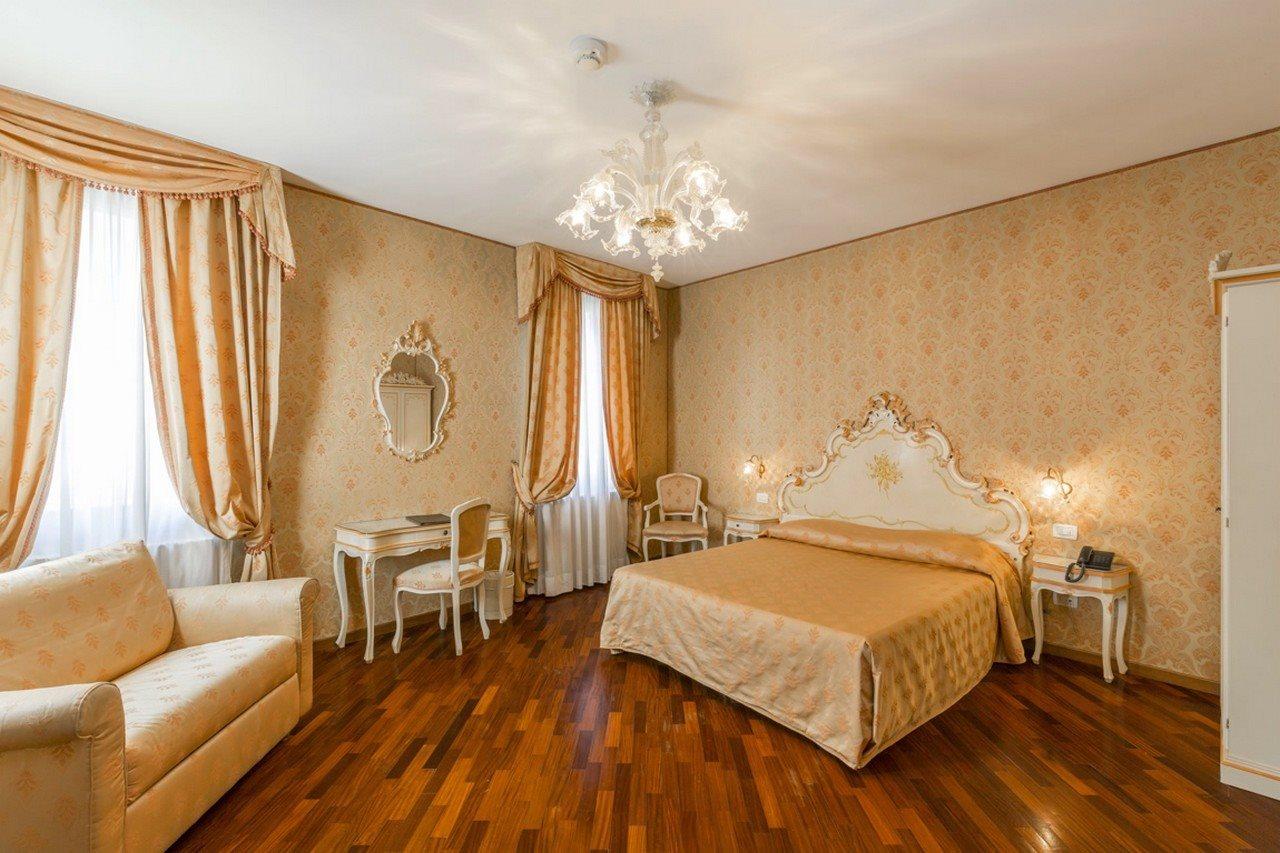 Palazzo Guardi Hotel Венеция Екстериор снимка